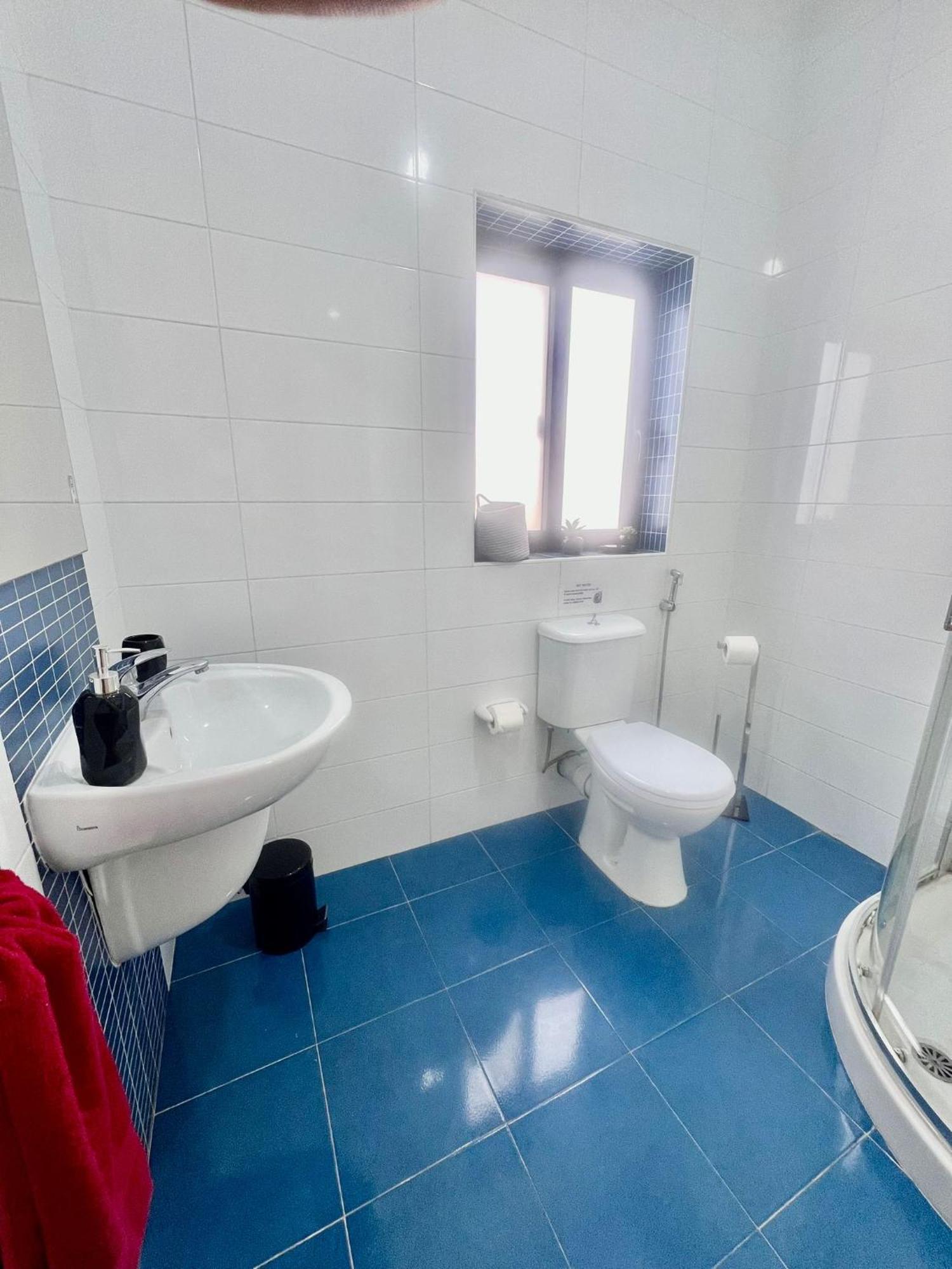 83/3-Lovely 1 Bedroom Penthouse Біркіркара Екстер'єр фото